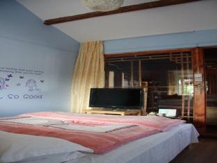Overseas Inn Lijiang  Esterno foto