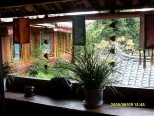 Overseas Inn Lijiang  Esterno foto